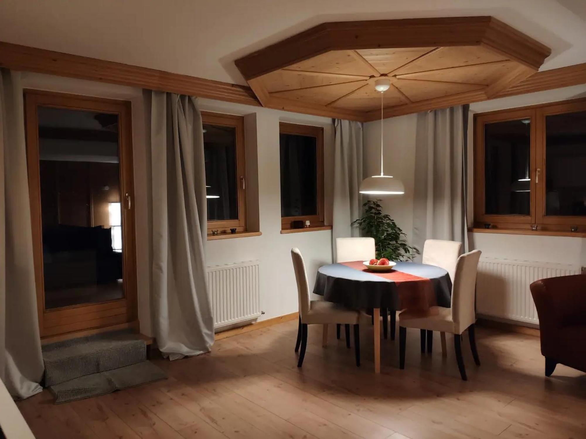 Alpendohle Apartments Innsbruck Room photo